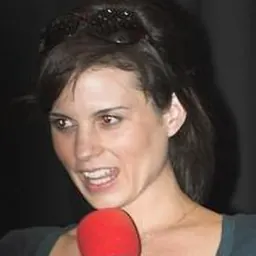 Portrait of Leah Cairns