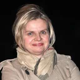 Portrait of Isabelle Nanty