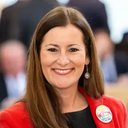 Portrait of Janine Wissler