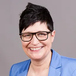 Portrait of Christine Schneider
