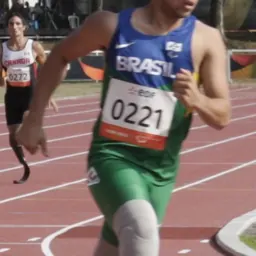 Portrait of Alan Oliveira