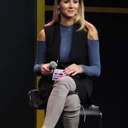 Portrait of Laura Rutledge