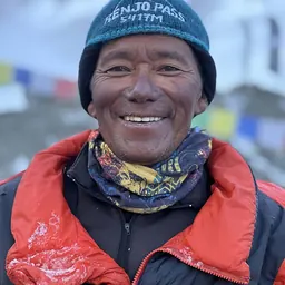 Portrait of Dawa Ongju Sherpa