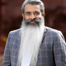 Portrait of Bharat Bhushan Ashu