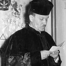 Portrait of Sándor Scheiber