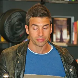 Portrait of Paul Dinello