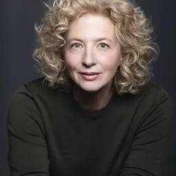 Portrait of Samantha Weinberg