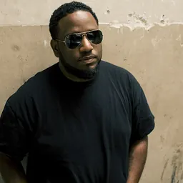 Portrait of Willie Wartaal
