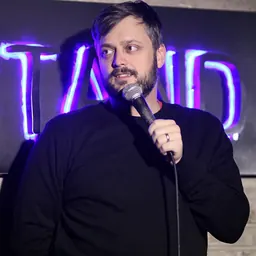 Portrait of Nate Bargatze