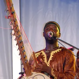 Portrait of Seckou Keita