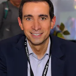 Portrait of Andrew Ross Sorkin
