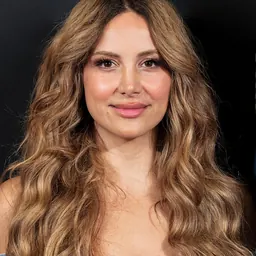 Portrait of Enissa Amani