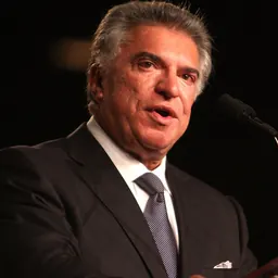 Portrait of Al Cárdenas