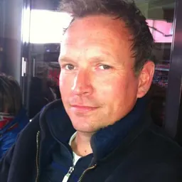 Portrait of Robert Roelofsen