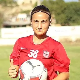 Portrait of Arzu Karabulut