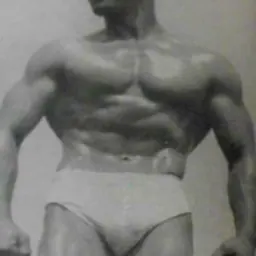 Portrait of Dan Lurie