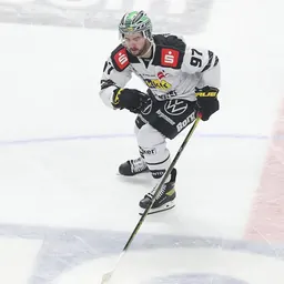 Portrait of Jeremy Bracco