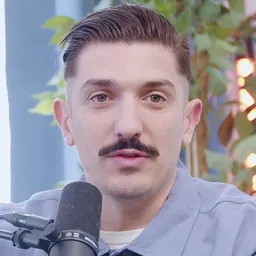Portrait of Andrew Schulz
