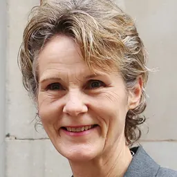Portrait of Diana Fox