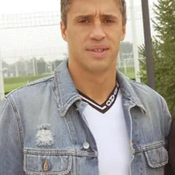 Portrait of Hernán Crespo