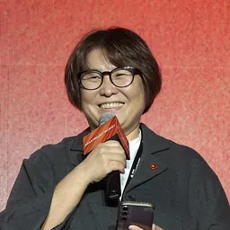 Portrait of Ellen Y.D. Kim