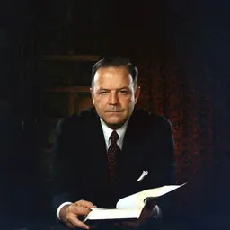 Portrait of W. Reece Smith, Jr.