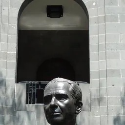 Portrait of Ramón de la Fuente Muñiz