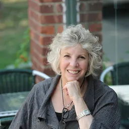 Portrait of Didi Barrett