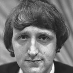 Portrait of Wim van der Linden