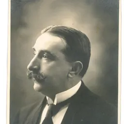 Portrait of Julián Bourdeu