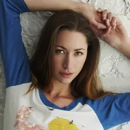 Portrait of Tara Stiles