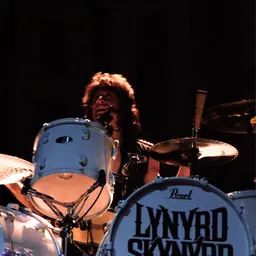 Portrait of Michael Cartellone