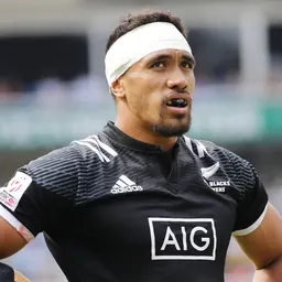 Portrait of Sione Molia