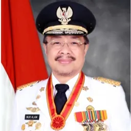 Portrait of Nur Alam
