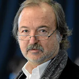 Portrait of Erdal Karamercan