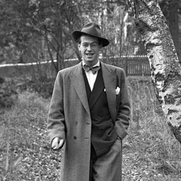 Portrait of Harry Schein