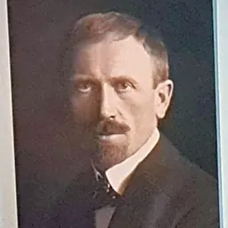 Portrait of Heinrich Tessenow