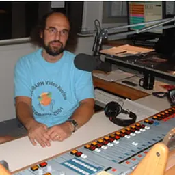 Portrait of Barry Smolin