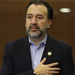 Portrait of Pabel Muñoz