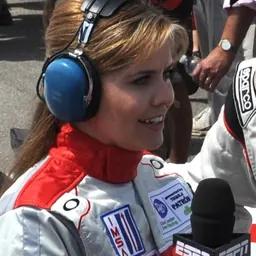 Portrait of Kelli Stavast