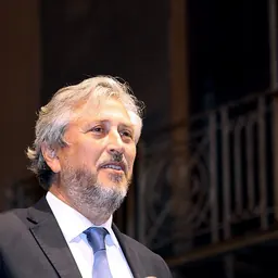 Portrait of Roberto Gambino