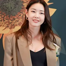 Portrait of Han Hye-jin