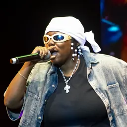 Portrait of Teni