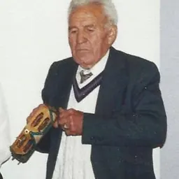 Portrait of Hernán Núñez Oyarce