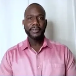 Portrait of Nicco Annan