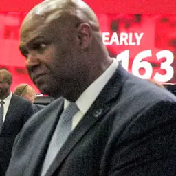 Portrait of Ray Curry