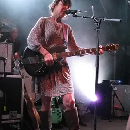 Portrait of Kristin Hersh