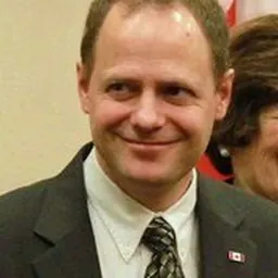 Portrait of Kevin Lamoureux
