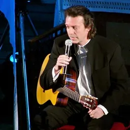 Portrait of Steve Hackett