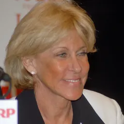 Portrait of Joni Evans